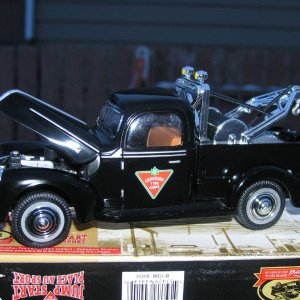 Canadian Tire Tow Truck