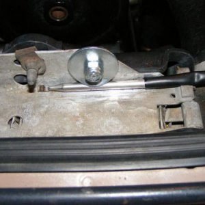 Thermostat bulb location