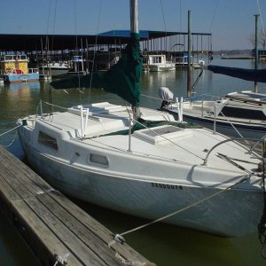 Islander Bahama 24