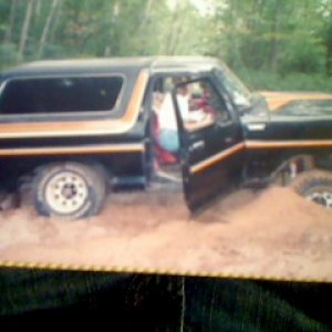 pics of pics of my fathers 78 bronc