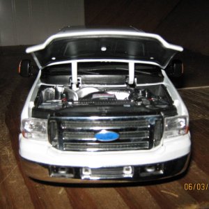 hood_open_001