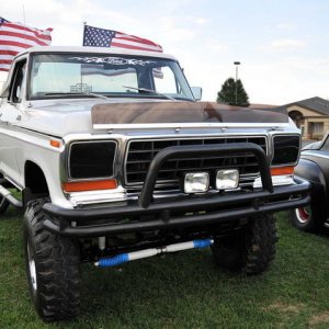 my 79 at the Monday Night Roosters weekly cruisin