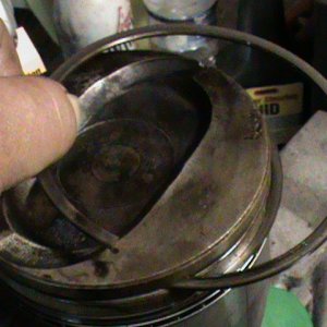 Piston cleaning,preping