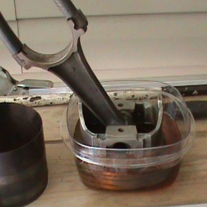 piston installation