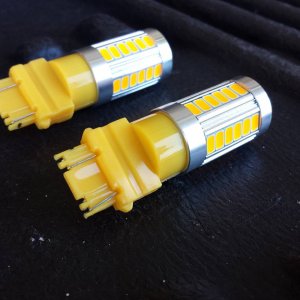 Amber_3157_33x_5730SMD_LED_Bulbs_1