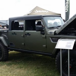 Jeep concept truck