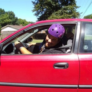 Bai_car_Helmet_boy