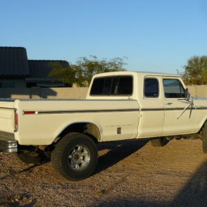 whitie 79 F250 4x4