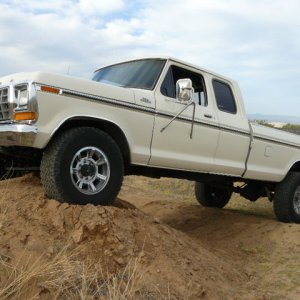 1979_F250_4x4_037