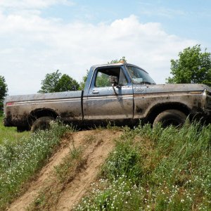 1977_Ford_Scottville_Mi_020