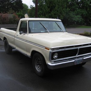 73 F-250 Ranger Camper Special