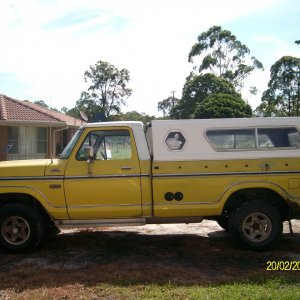 RHD Ford F100 Custom XLT LWB(LongBed) 4x4