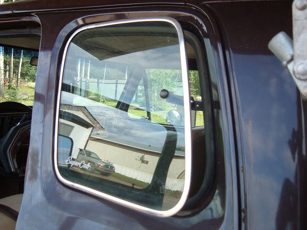 rear_pop_out_windows.JPG