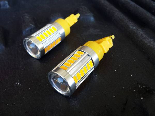 Amber_3157_33x_5730SMD_LED_Bulbs_2.jpg