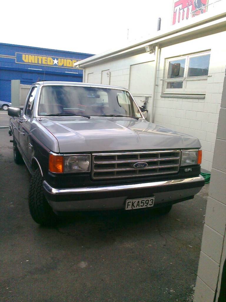 1987 F150 XLT Lariat