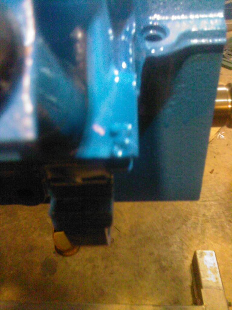 2v_302C_head_w_3