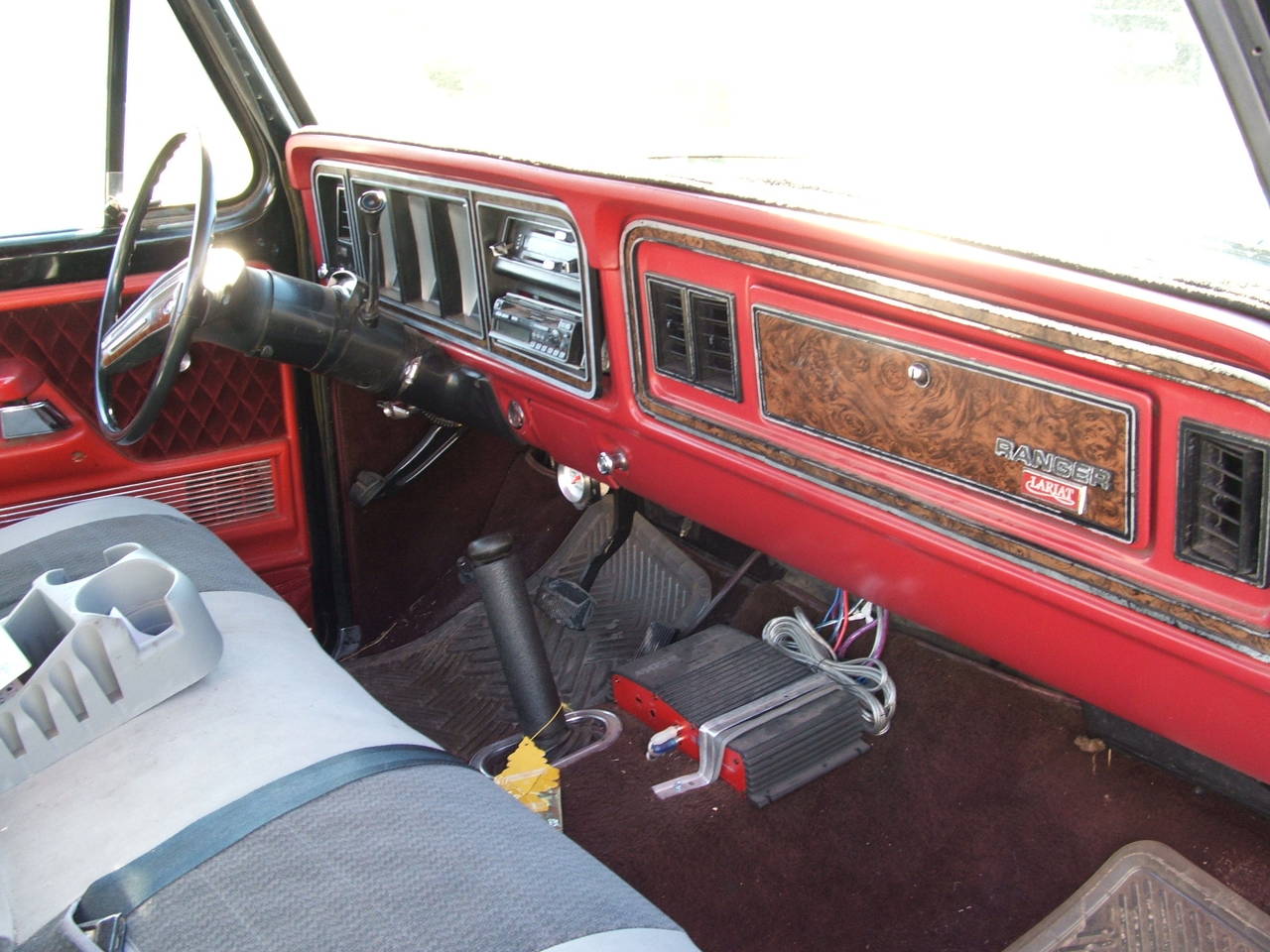 78_ford_Interior