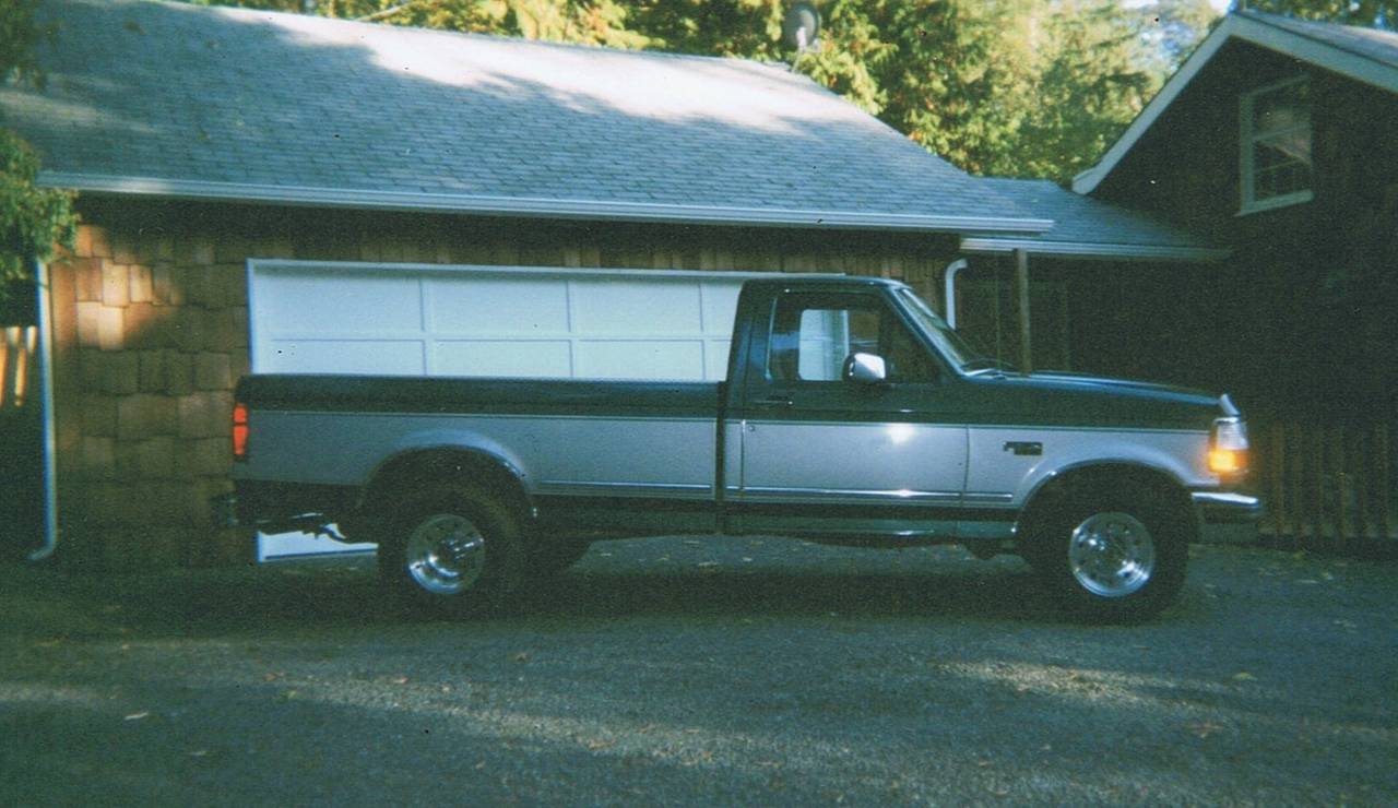 95 F 150 XLT GREEN  5.8  AUTO