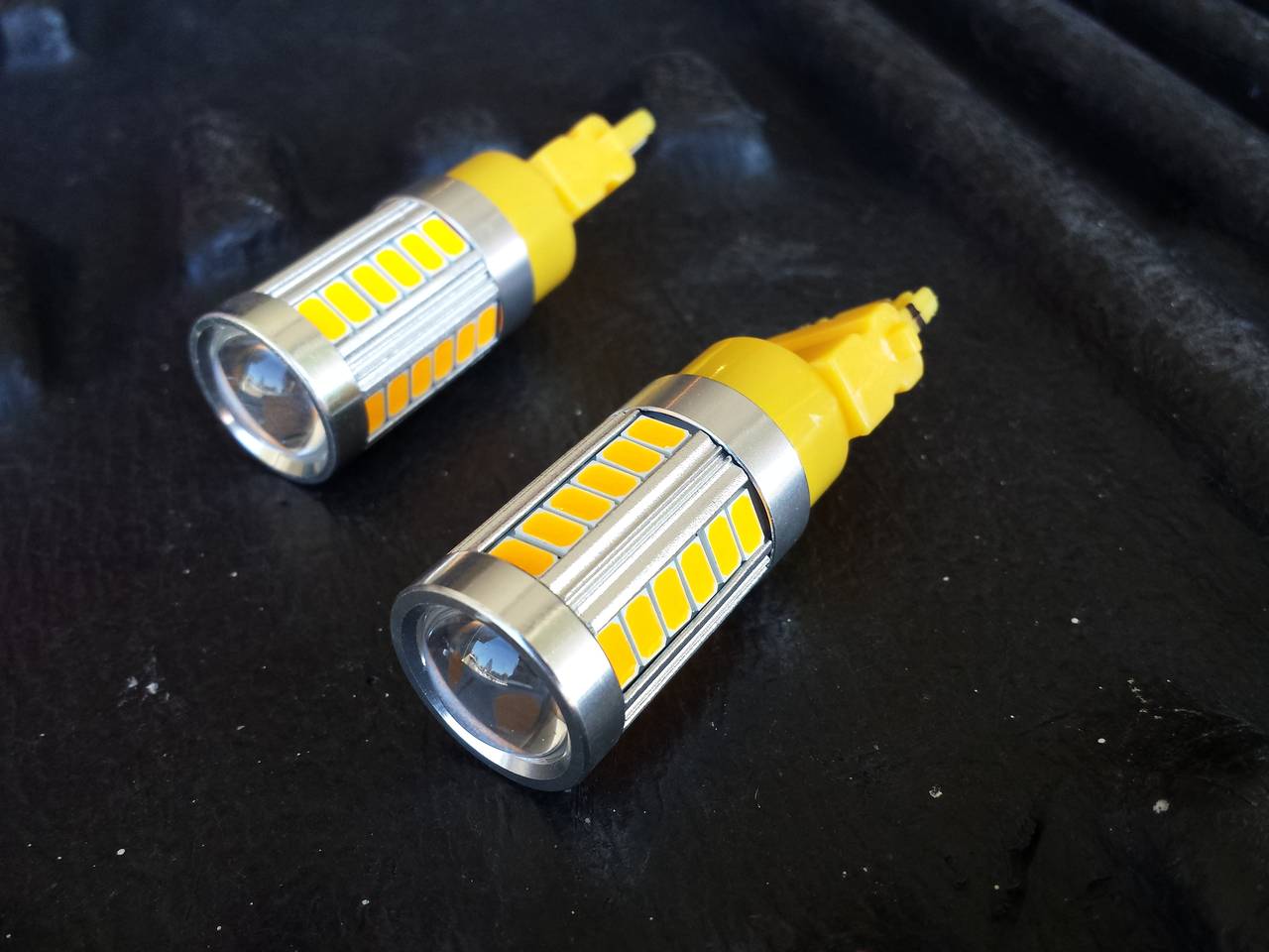 Amber_3157_33x_5730SMD_LED_Bulbs_2