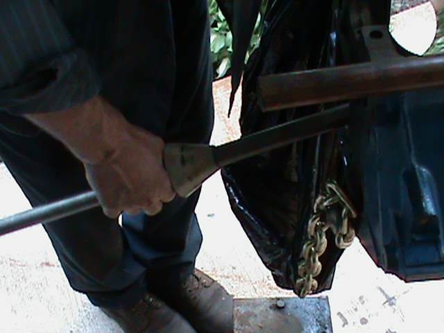 cam bearing removal