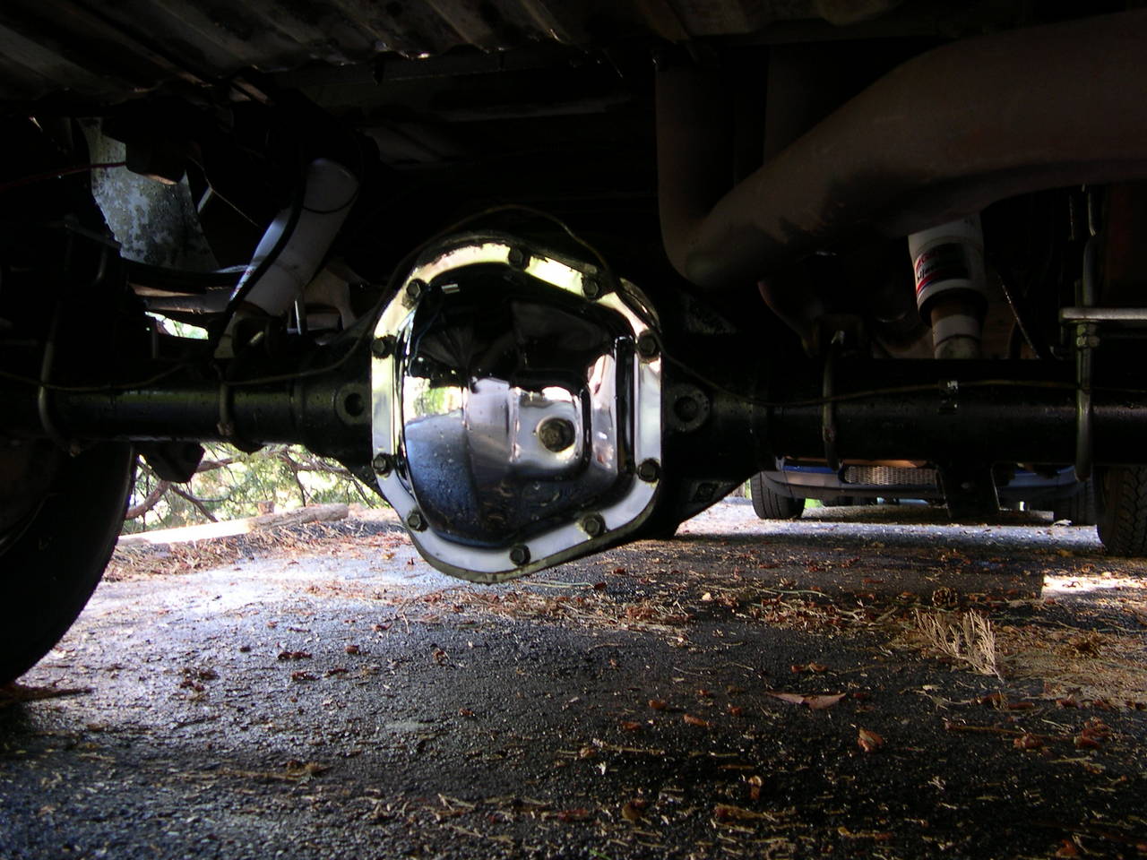 Dana_70_7400_lb_rear_end_from_1980_one_ton_van