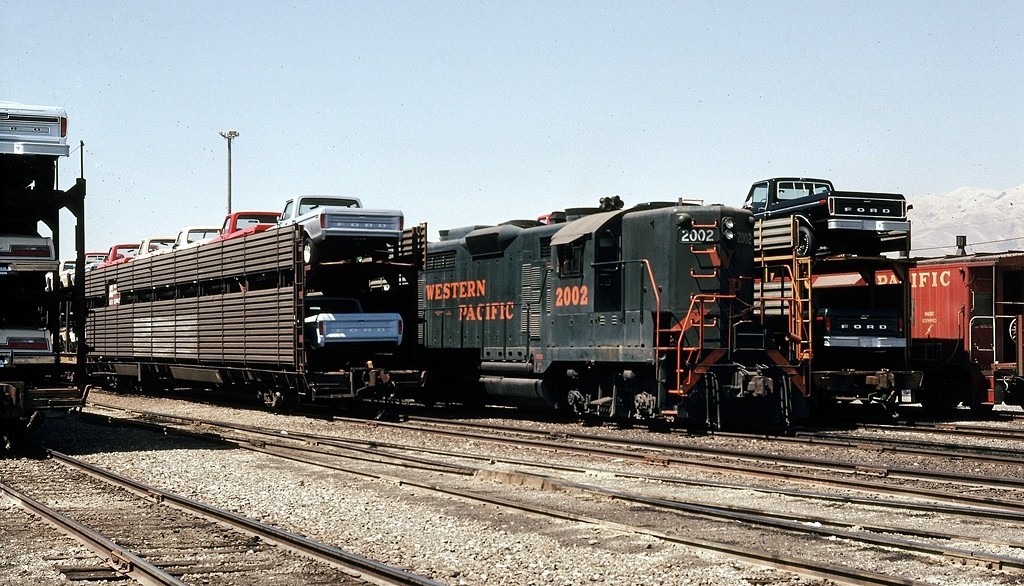 Dentside_train