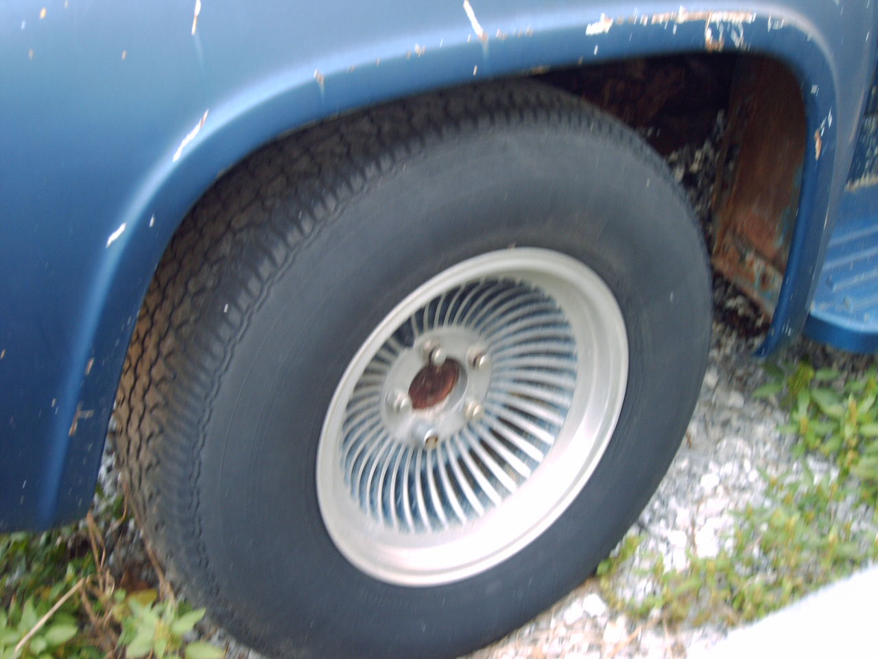 F100