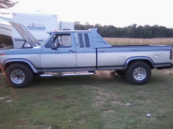 FOR SALE 1985 FORD F250 2WD $2500 FIRM!