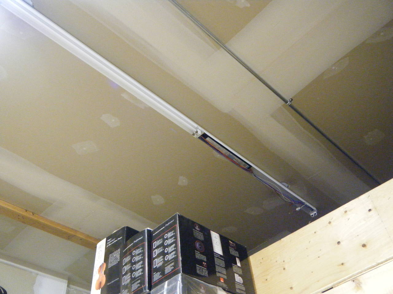 Garage_lights_0011