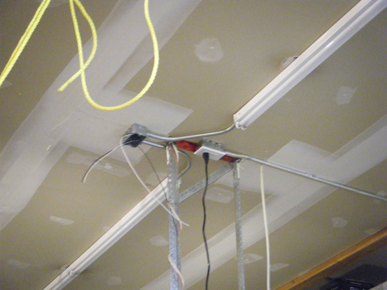 Garage_lights_007