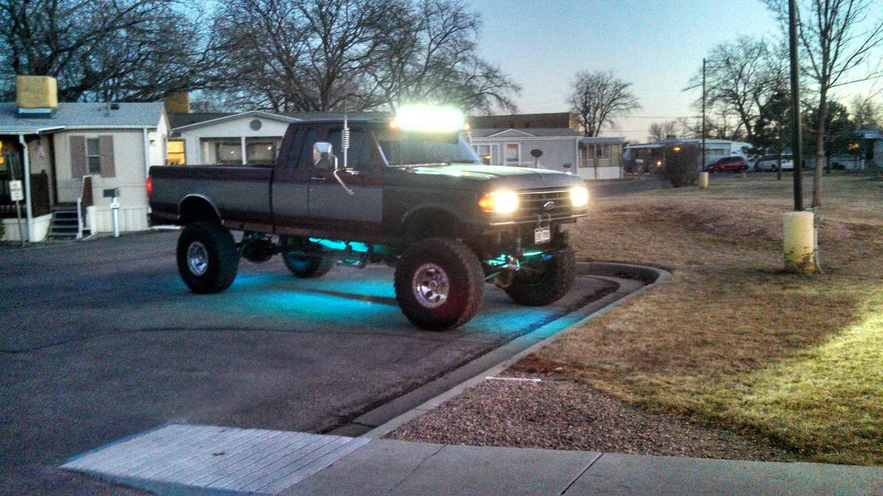 LIGHTING KIT, AND LED OFFROAD LIGHTS