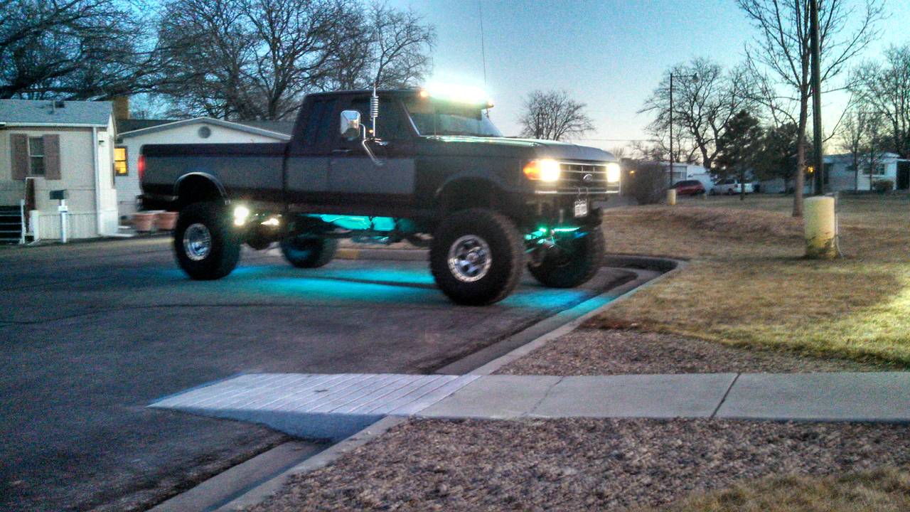 LIGHTING KIT, AND LED OFFROAD LIGHTS