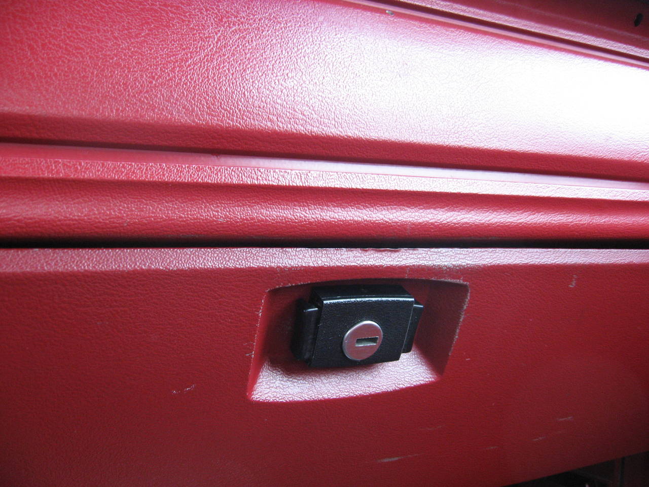 locking latch