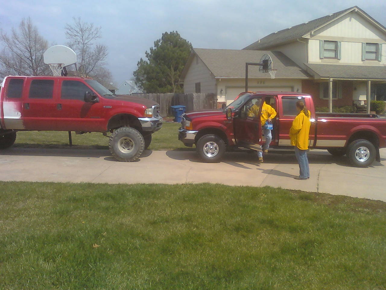 Look at Pat's little bitty f350