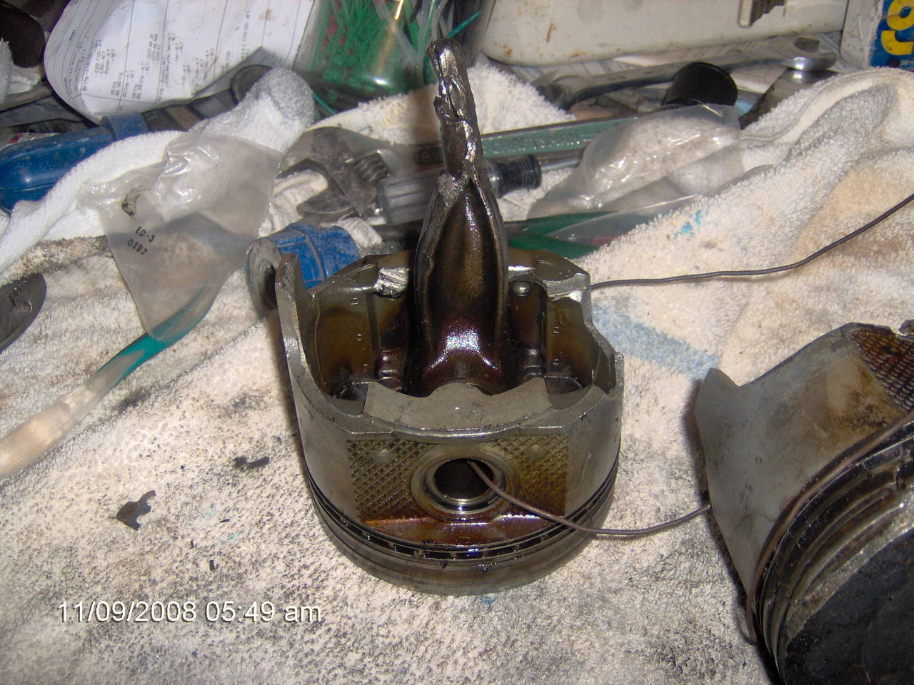 more pics of the #3 and 7 pistons from my 428