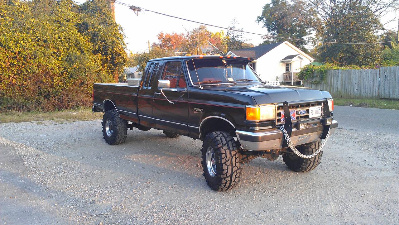My 1989 F-250 Extended Cab 4x4 5.8 EFI 351 Windsor 5 Speed on 35x12.50 TSL 