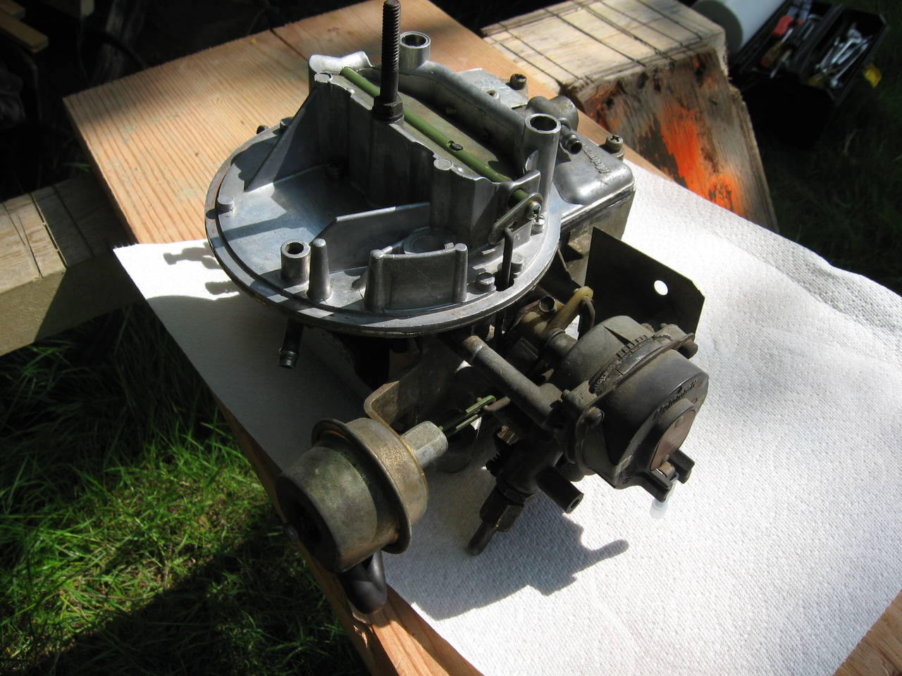 replacement Motorcraft carb