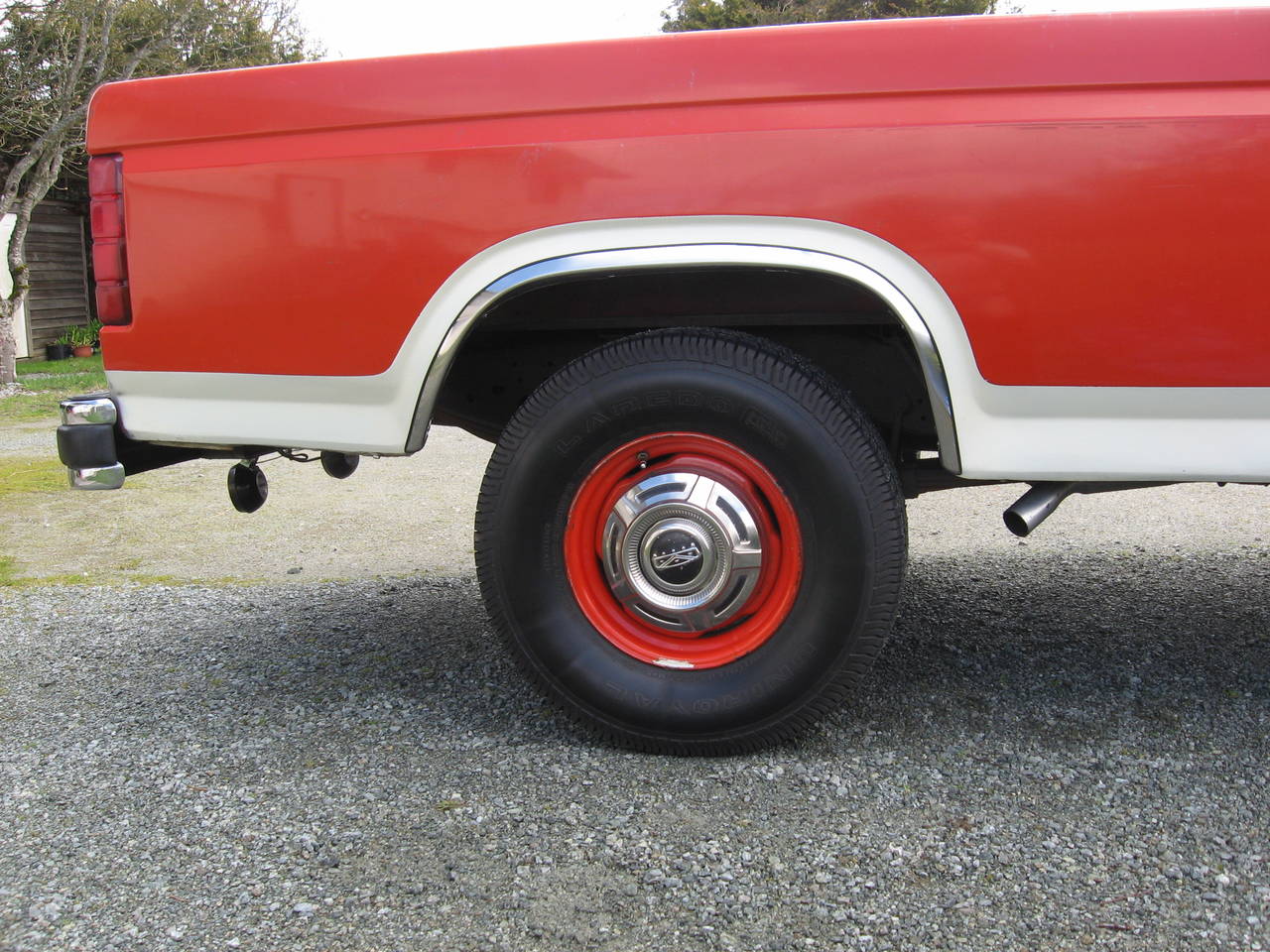 stainless wheel well trim