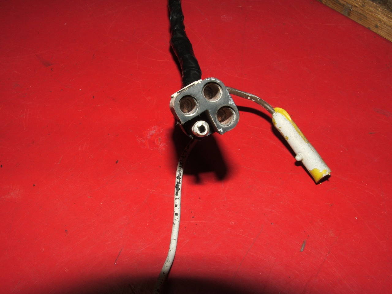 taillight harness connector