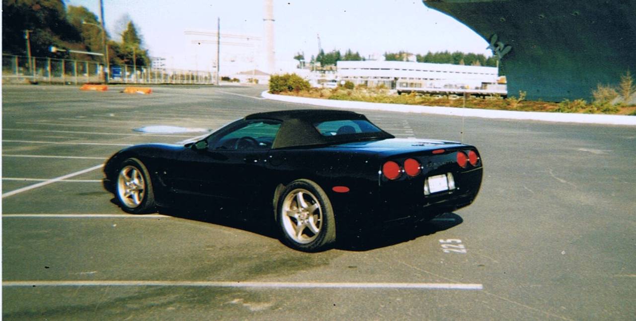 The C-5 in C-5backup 2000C-5Triple black LS-1 6 speed