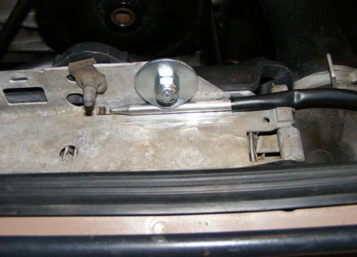 Thermostat bulb location