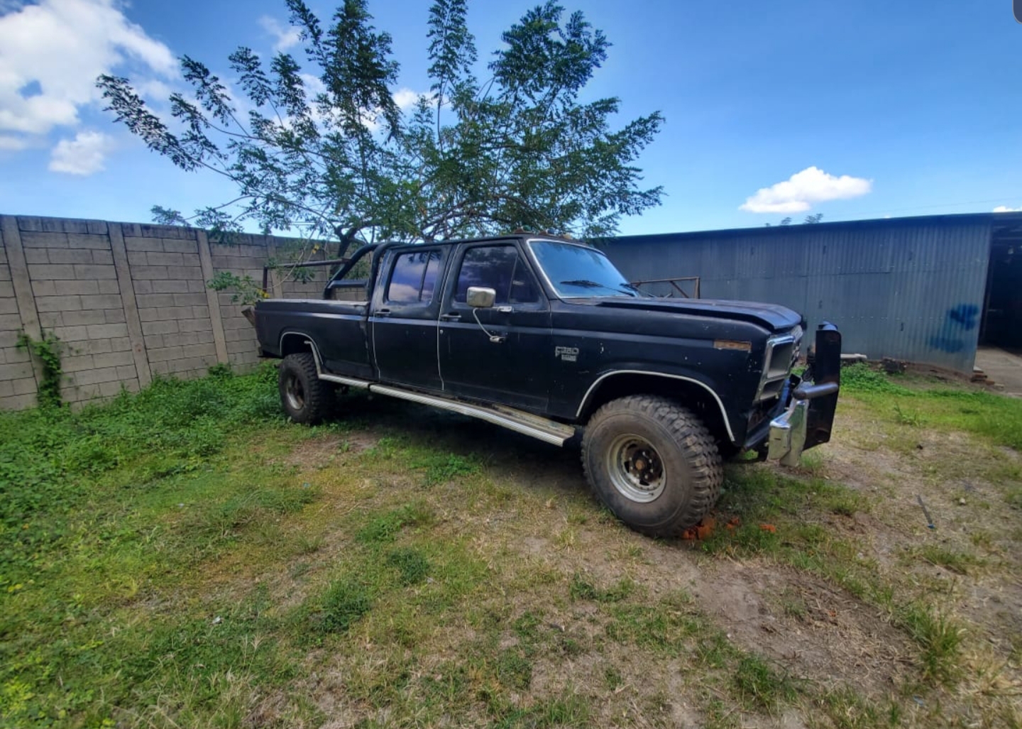 1985 Ford F350 Off-Road -  Ford Truck Profile